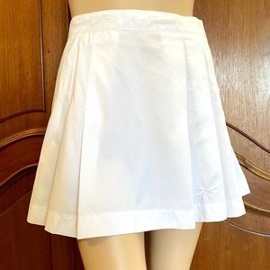 White Pleated Mini Skirt Vintage Schoolgirl Size Small 👛